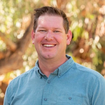 Matt Romanoski, Associate Director of Instructional Design for Online Learning in the Office of Digital Learning smiling headshot