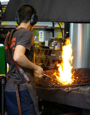 Extract metallurgist working in a lab