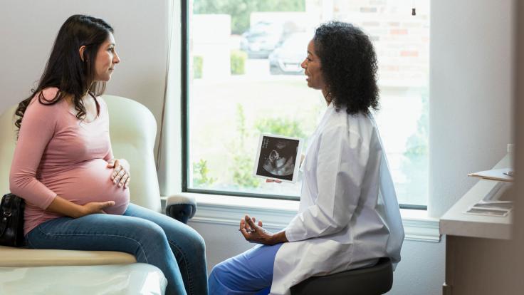 Pregnant Woman consults Doctor about ultrasound